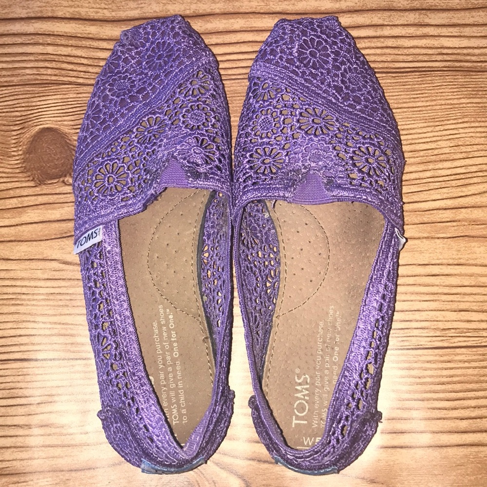 TOMS crotchet shoes